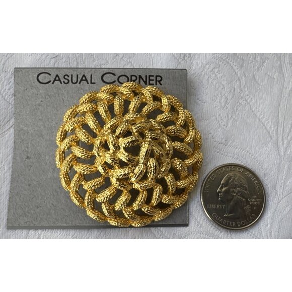 Casual Corner Jewelry - Casual Corner Signed Gold Tone Brooch Large Round Vintage 80's 2" NEW